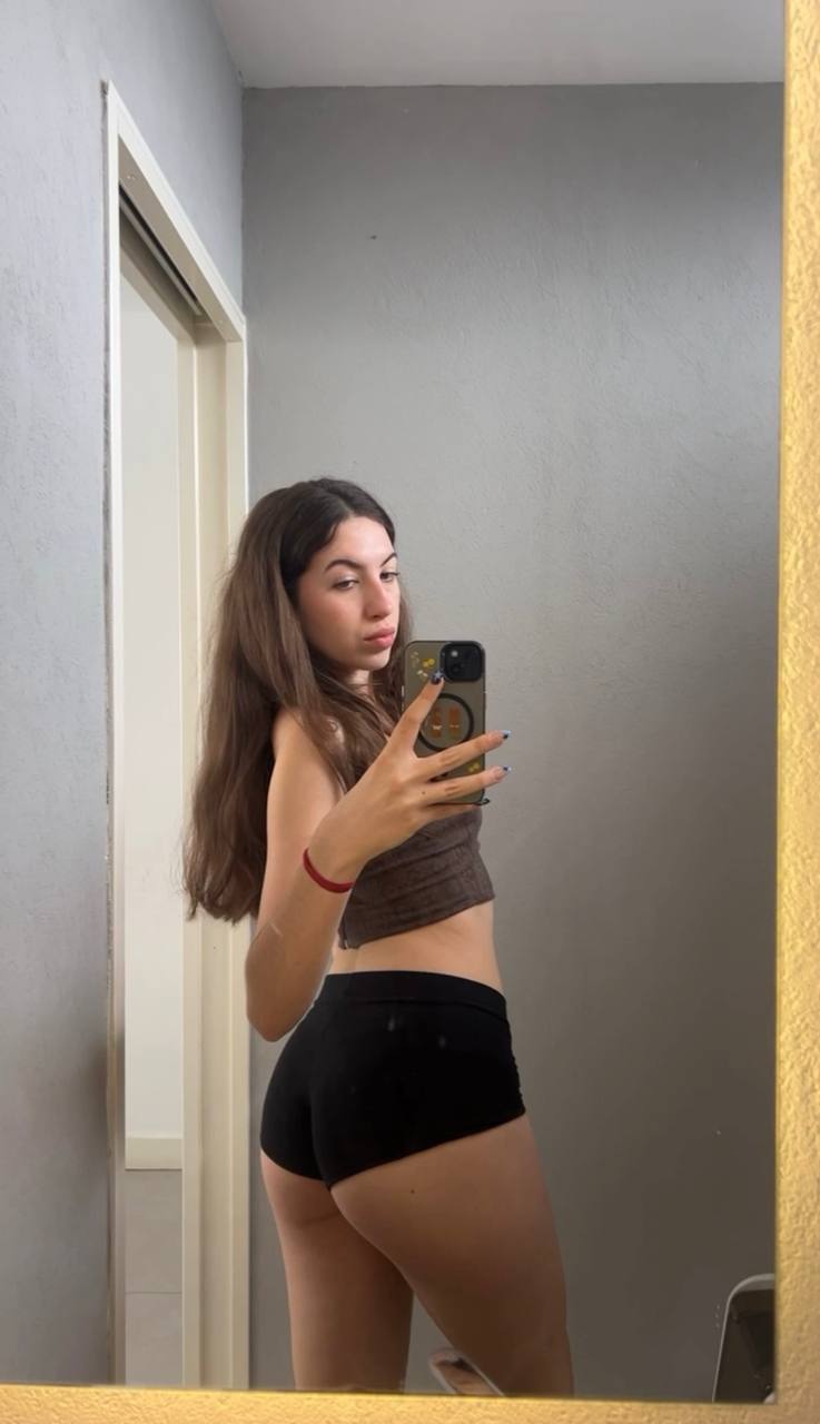 Amber in her underwear in Havana