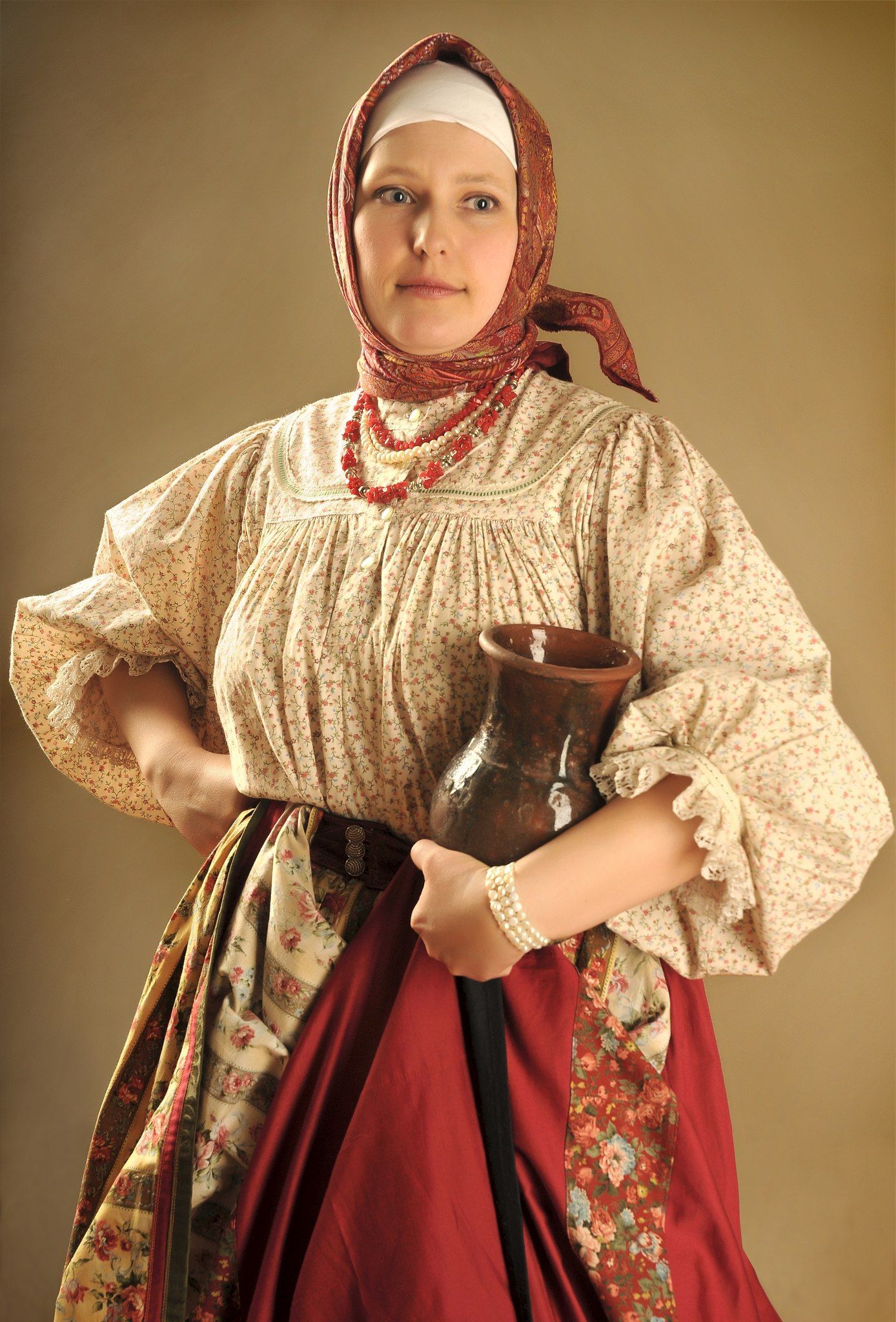 Girls in Slavic costumes in Havana